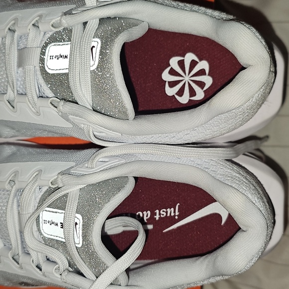 Womens Nike Air Winflo 11 Size 6 - Picture 4 of 6